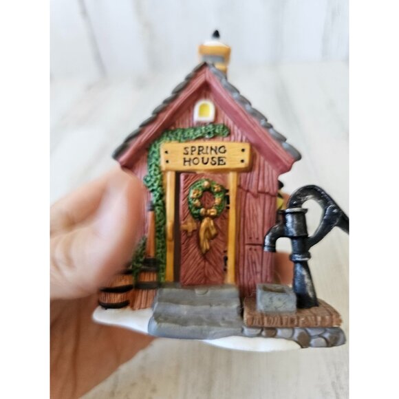 Spring House outhouse bathroom Xmas village water hydrant - Picture 5 of 9